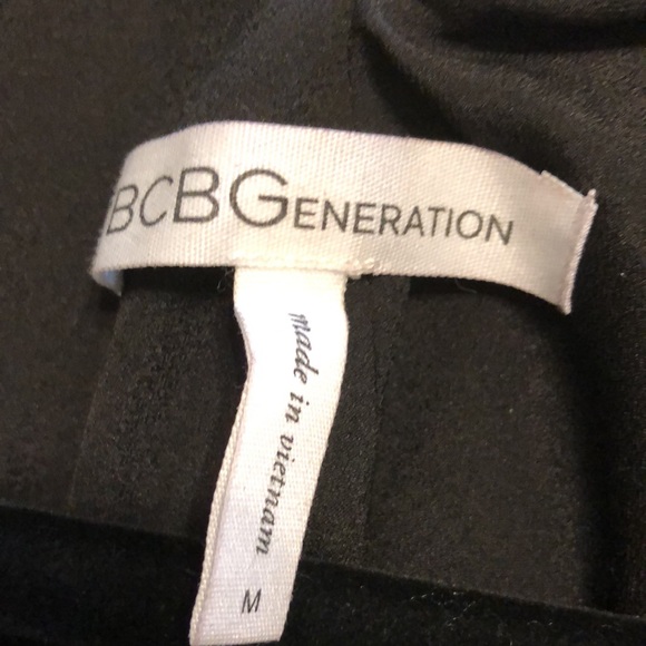 Gorgeous BCBG Shift dress - Picture 7 of 9